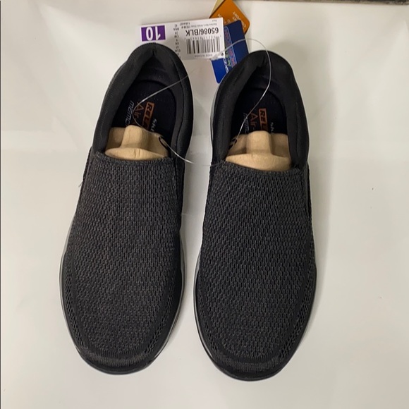 ‼️ 🆕 Skechers Relaxed Fit Shoes ‼️ - Picture 2 of 7